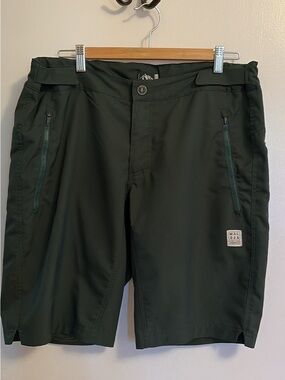 Maloja men’s forest green shorts size XXL